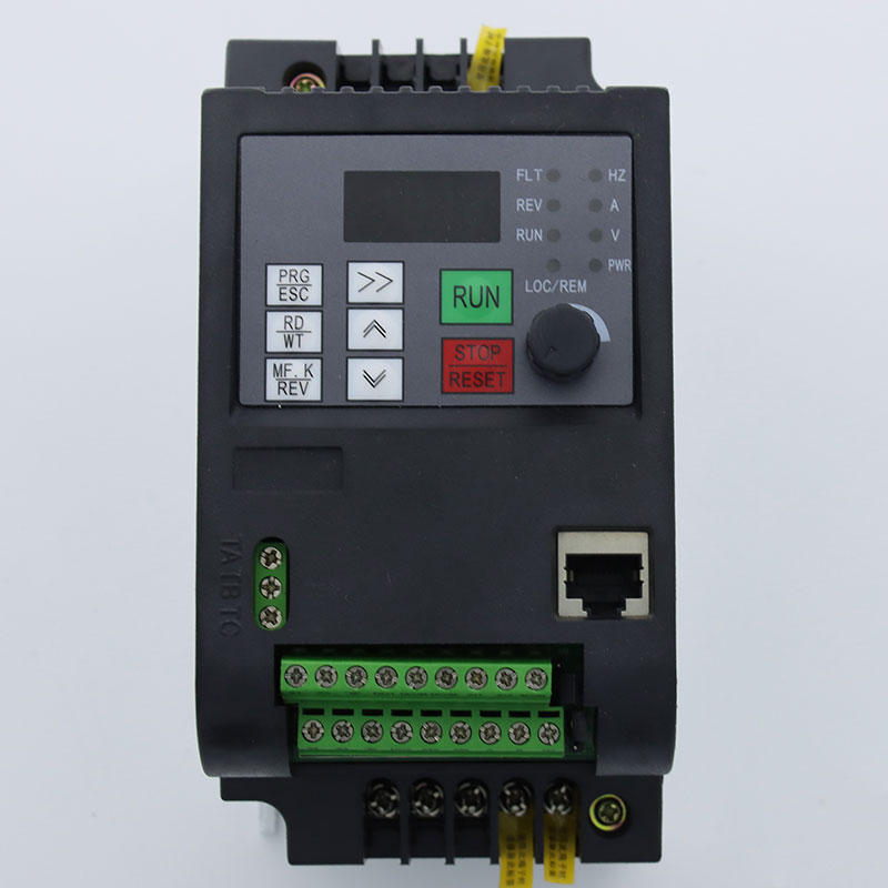 Solar Pump Inverter 2.2Kw - Nflixin vfd 220v 0。75KW/1。5KW/2.2KW太陽光発電インバータパワーコントローラポンプ使用