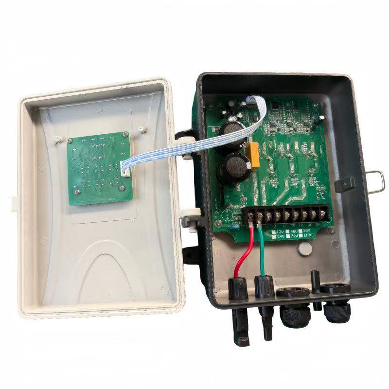 太陽光発電式水中ポンプコントローラー、DCブラシレスモーター - Solar Irrigation Pump 12V のレビューと価格